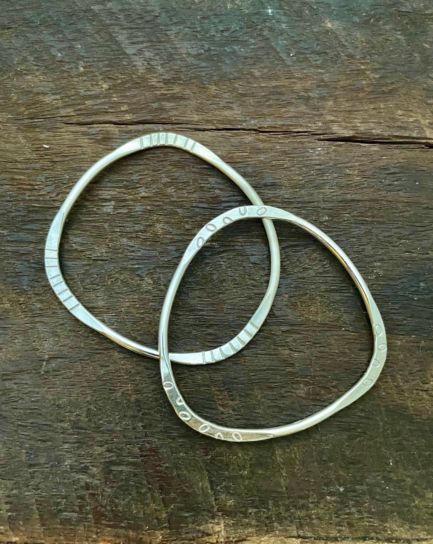 Free form design Bangle